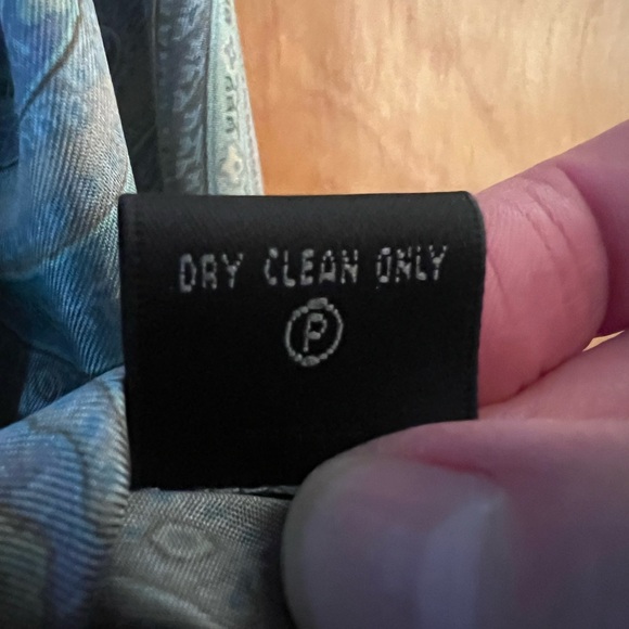 Lafayette 148 New York Button Up Short Muted Paisley Silk Long Sleeve Blouse 6 - Picture 9 of 15